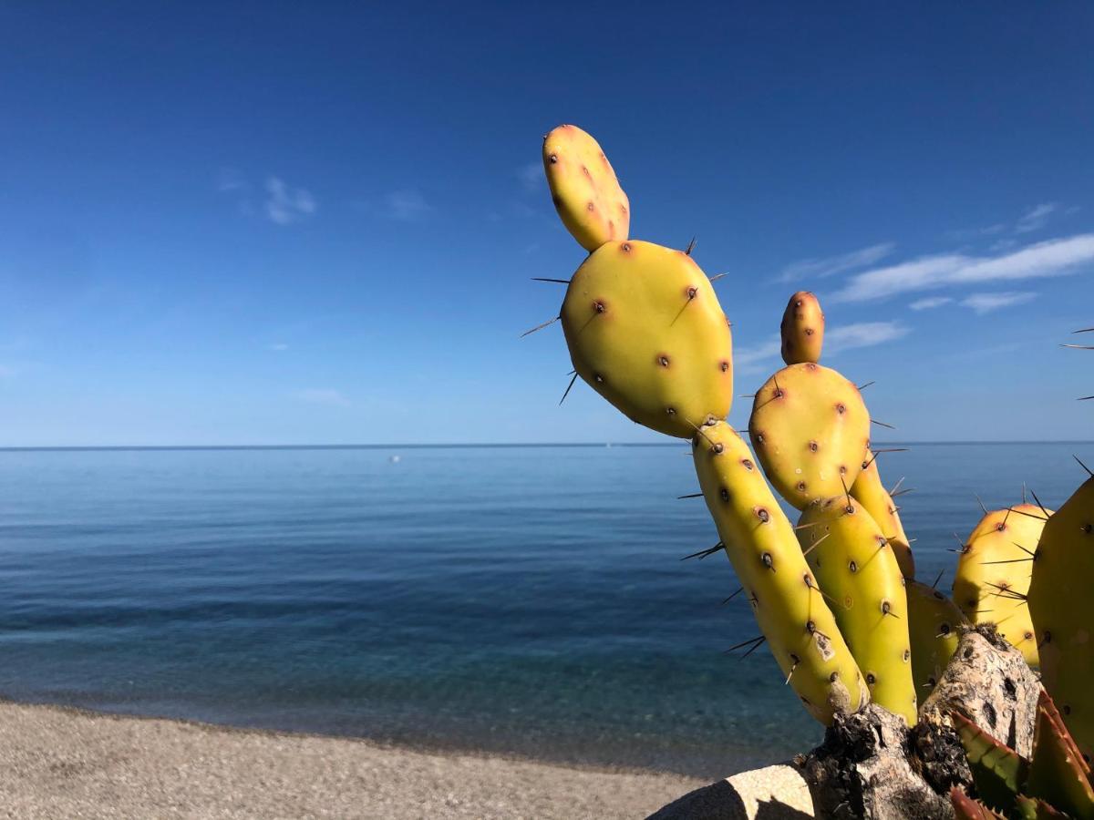 Appartamento Casasolemare Fondachello Fondachello  Eksteriør bilde